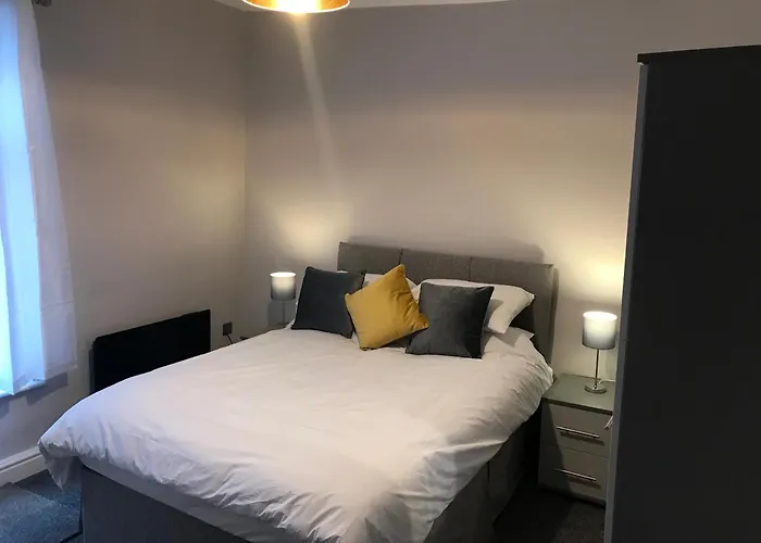 1 Bed Stylish Apartment *